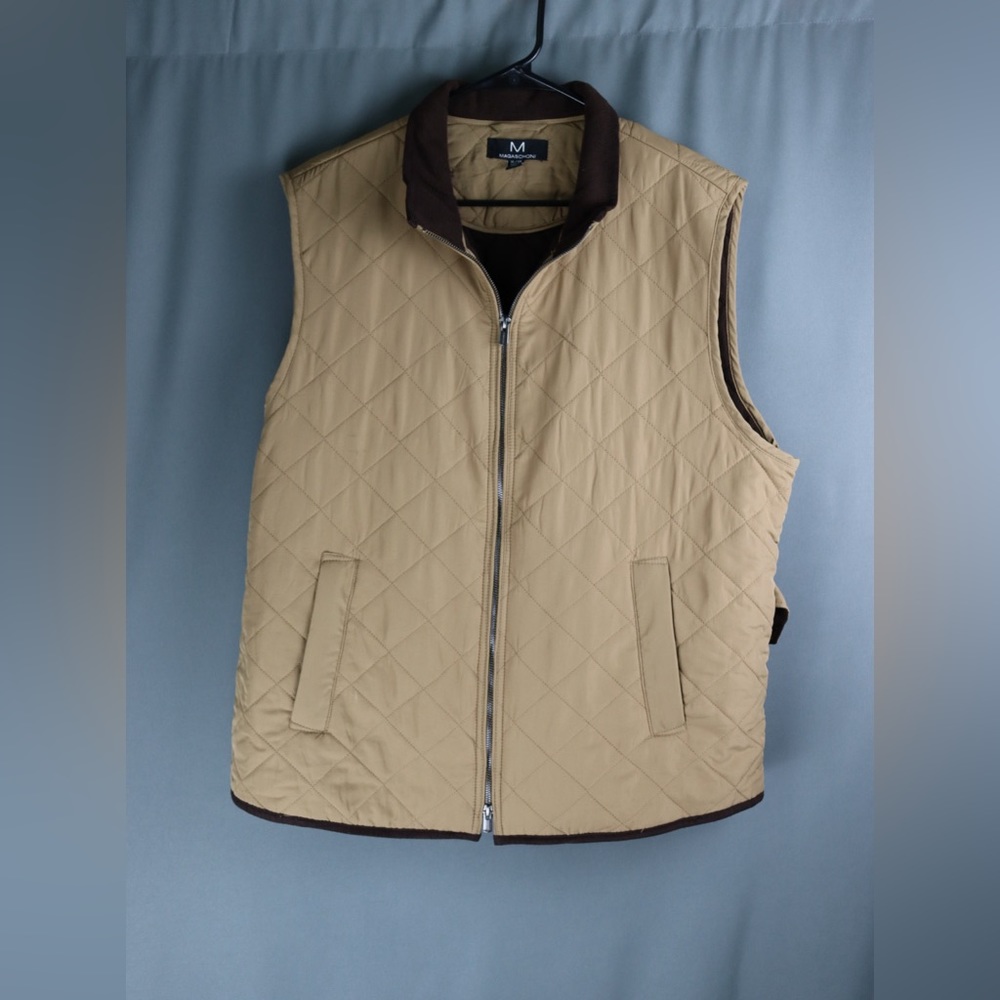 Mens Magaschoni quilted vest, Size: XL, Color: Tan/Brown